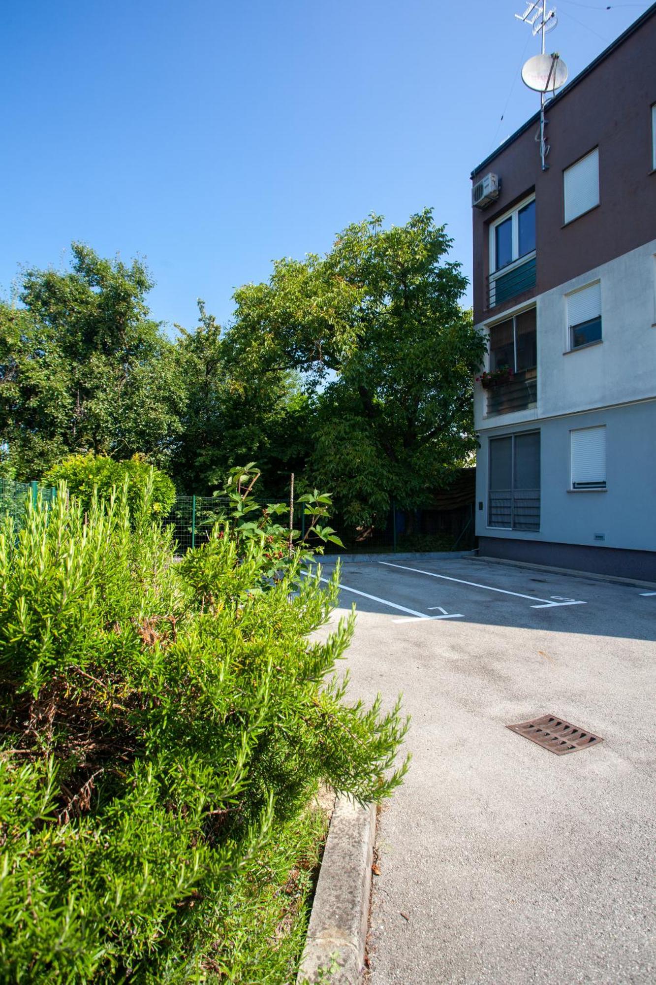 Apartment Sladic Sziszek Kültér fotó